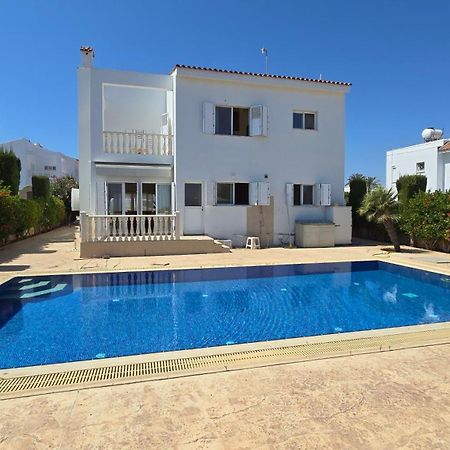 Villa Dafni Paralimni Exterior photo